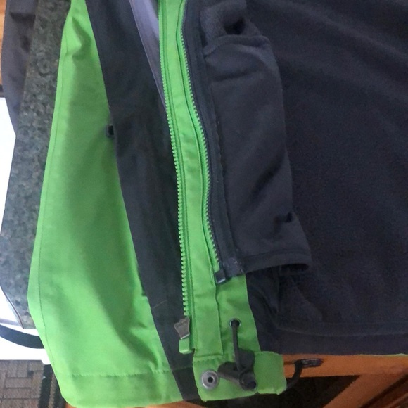 Boys XL 18/20 North Face All Weather Jacket Green - Picture 12 of 16